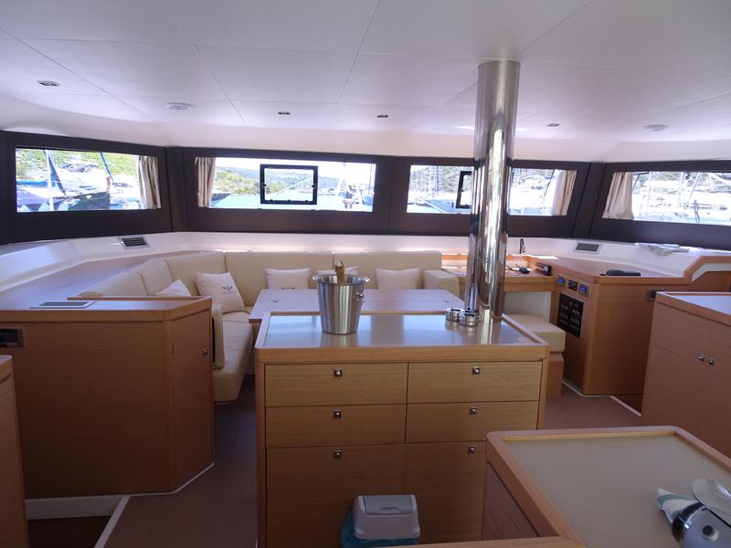 Book yachts online - catamaran - Dufour Catamaran 48 - Olga - rent