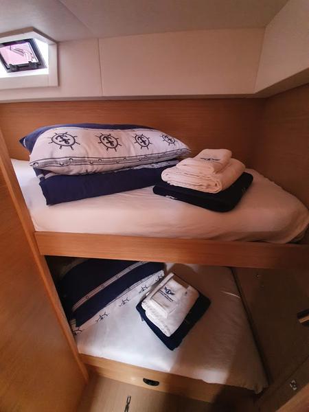 Book yachts online - catamaran - Dufour Catamaran 48 - Olga - rent