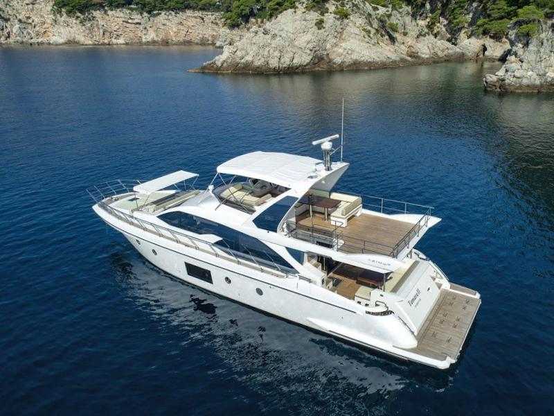 Book yachts online - motorboat - Azimut 66 Fly - Tamara II - rent