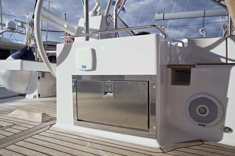 Book yachts online - sailboat - Elan 50 Impression (4+1 cabins) - FRIENDS - AC and generator - rent