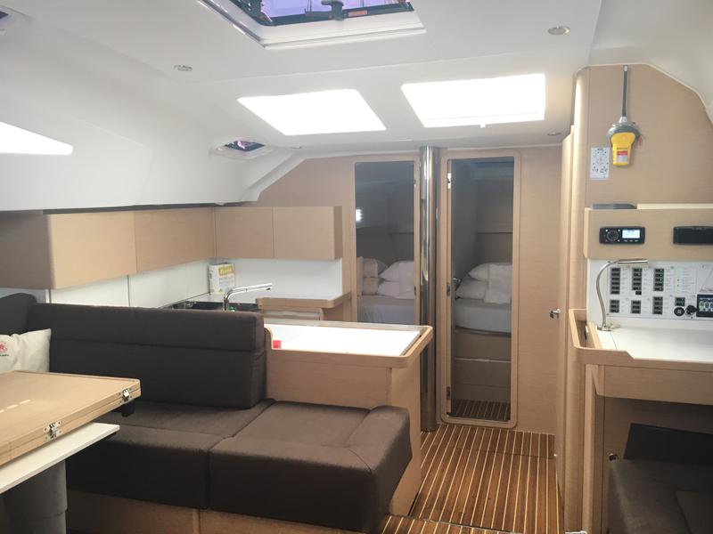 Book yachts online - sailboat - Elan 50 Impression (4+1 cabins) - FRIENDS - AC and generator - rent