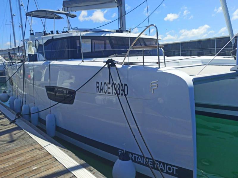 Book yachts online - catamaran - Astréa 42 - Dorella - rent
