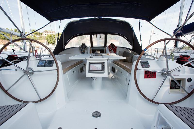 Book yachts online - sailboat - Cyclades 50.4 - Principe Alberto - rent