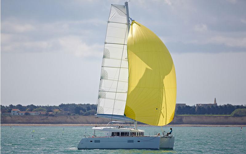 Book yachts online - catamaran - Lagoon 400 - Mare Quiero - rent