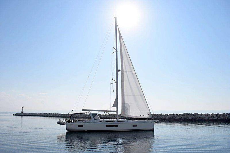 Book yachts online - sailboat - Oceanis 51.1 - Psari - rent