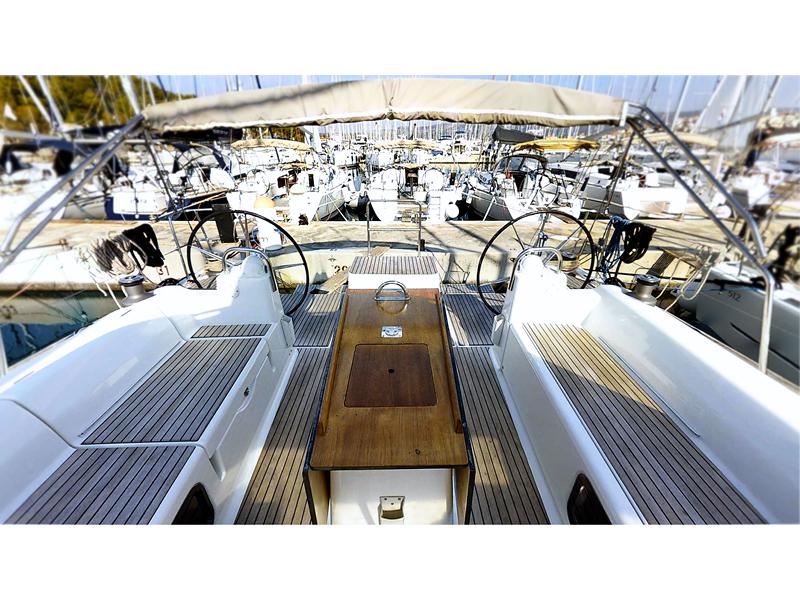 Book yachts online - sailboat - Dufour 500 Grand Large - Fortissimo - rent