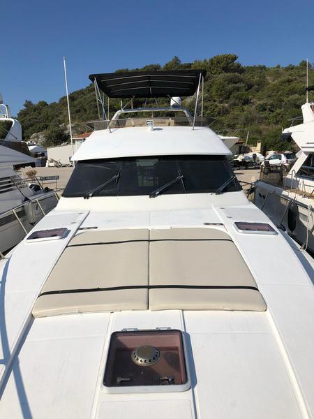 Book yachts online - motorboat - Yaretti 1910 - Royal  - rent