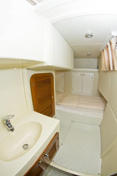 Book yachts online - motorboat - Adagio Europa 51.5 - Anna Sophie  - rent