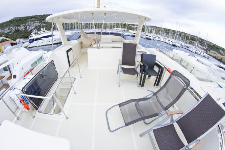 Book yachts online - motorboat - Adagio Europa 51.5 - Anna Sophie  - rent