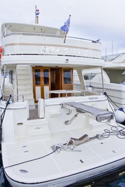 Book yachts online - motorboat - Adagio Europa 51.5 - Anna Sophie  - rent