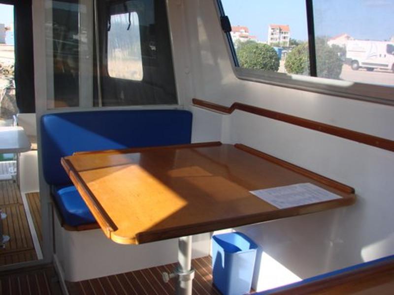 Book yachts online - motorboat - Adria 1002 - Karolina - rent
