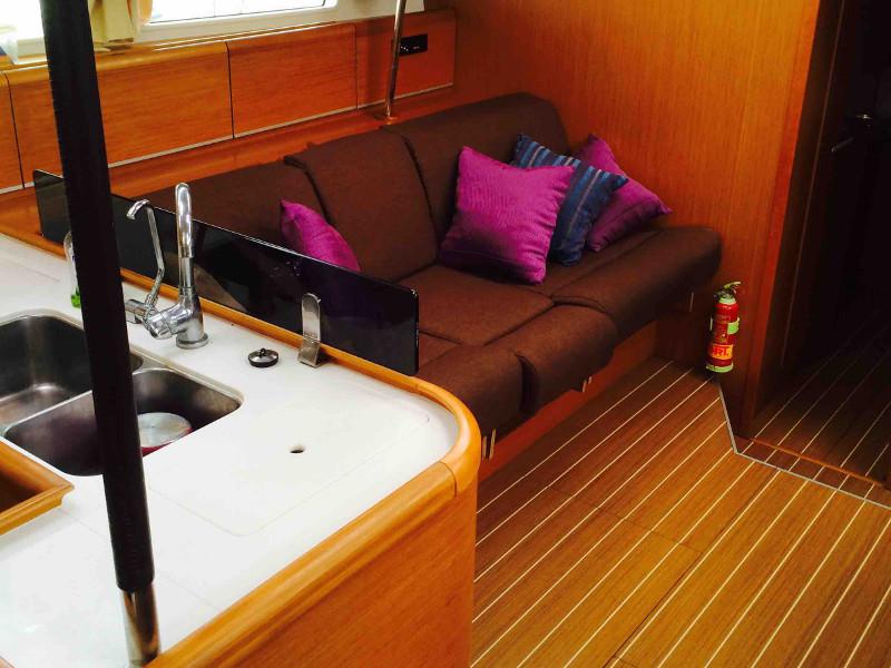 Book yachts online - sailboat - Jeanneau 53 - Cuncettina 3 - rent