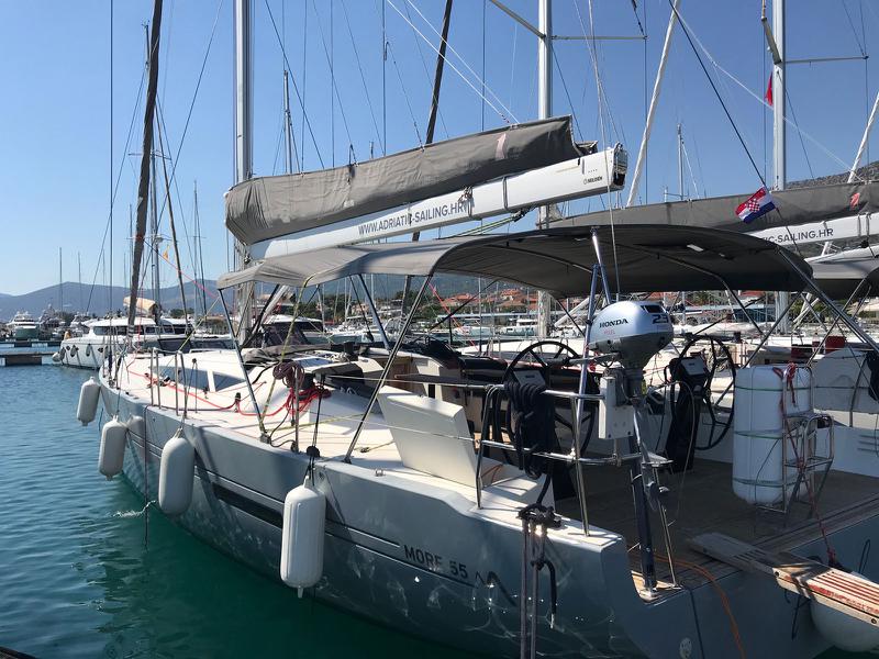 Book yachts online - sailboat - More 55 - PIXEL - rent