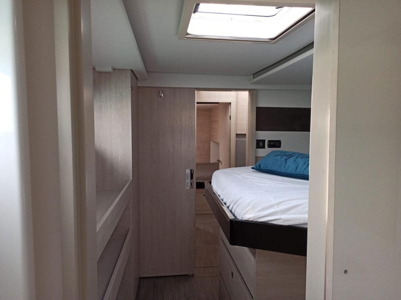 Book yachts online - catamaran - Leopard 50 - LADY AMANDA - rent