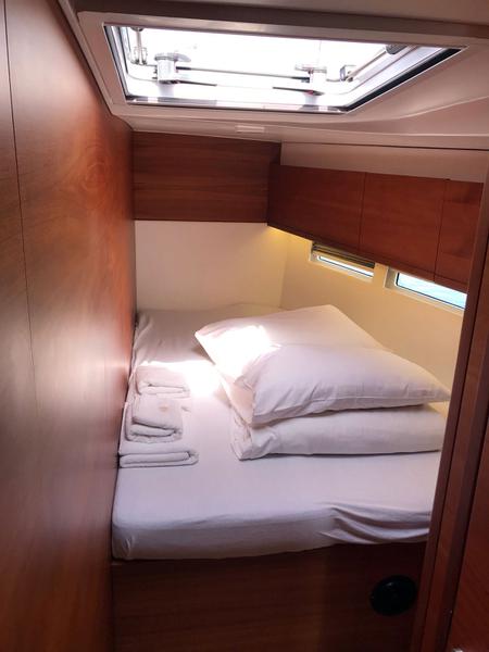 Book yachts online - sailboat - More 55 - MORE FUN - rent