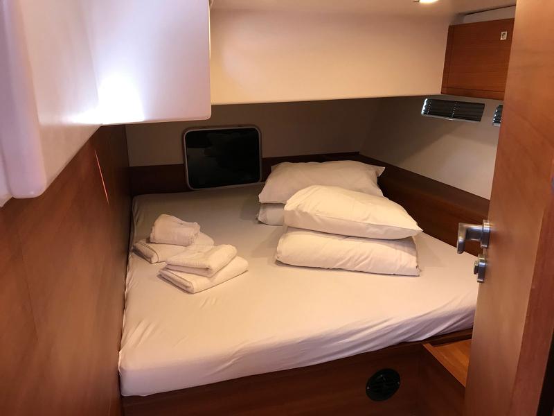 Book yachts online - sailboat - More 55 - ATHENE - rent