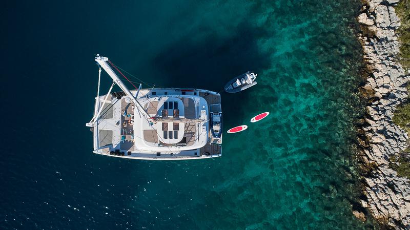 Book yachts online - catamaran - Sunreef 60 - SINATA - rent