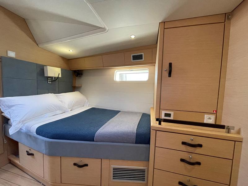 Book yachts online - sailboat - Jeanneau 64 - BALLADEER - rent