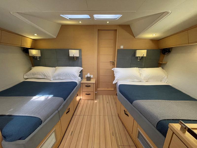 Book yachts online - sailboat - Jeanneau 64 - BALLADEER - rent