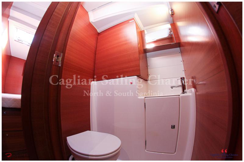 Book yachts online - sailboat - Dufour 512 Grand Large * - Head Quarter - rent