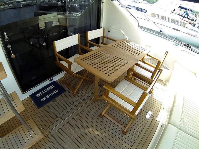 Book yachts online - motorboat - Fairline Phantom 50 - Luna IV (Jet ski - option with extra charge) - rent