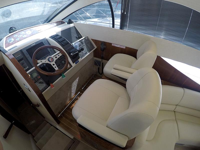 Book yachts online - motorboat - Fairline Phantom 50 - Luna IV (Jet ski - option with extra charge) - rent