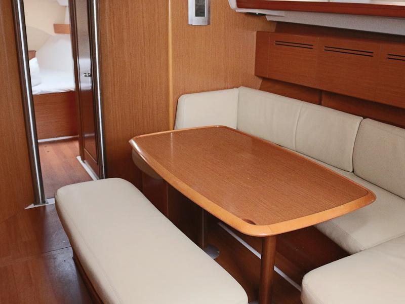Book yachts online - sailboat - CYCLADES 43.4 BT - LEVANT - rent
