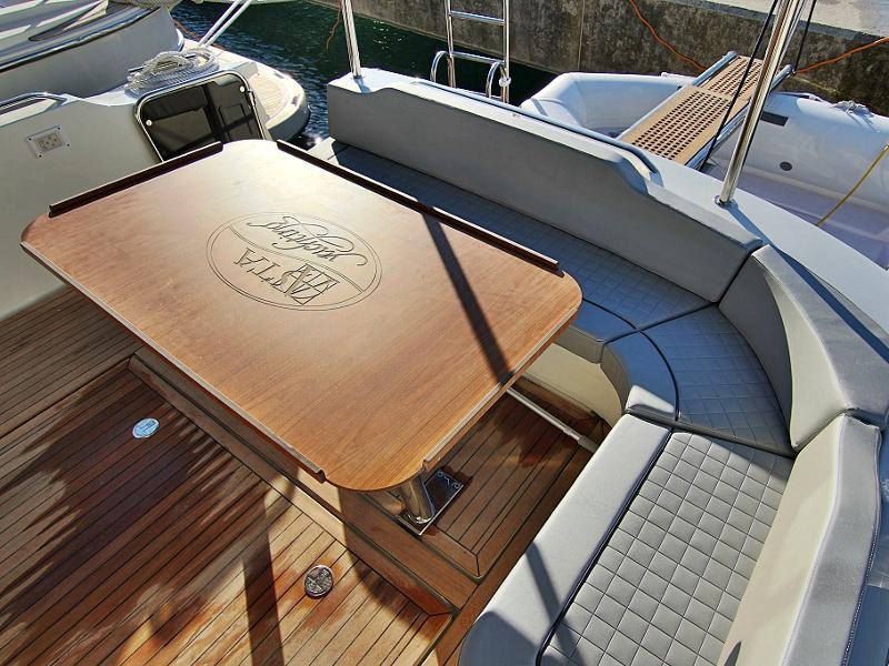 Book yachts online - motorboat - ADRIANA 36 BT (16) - MIRTA - rent