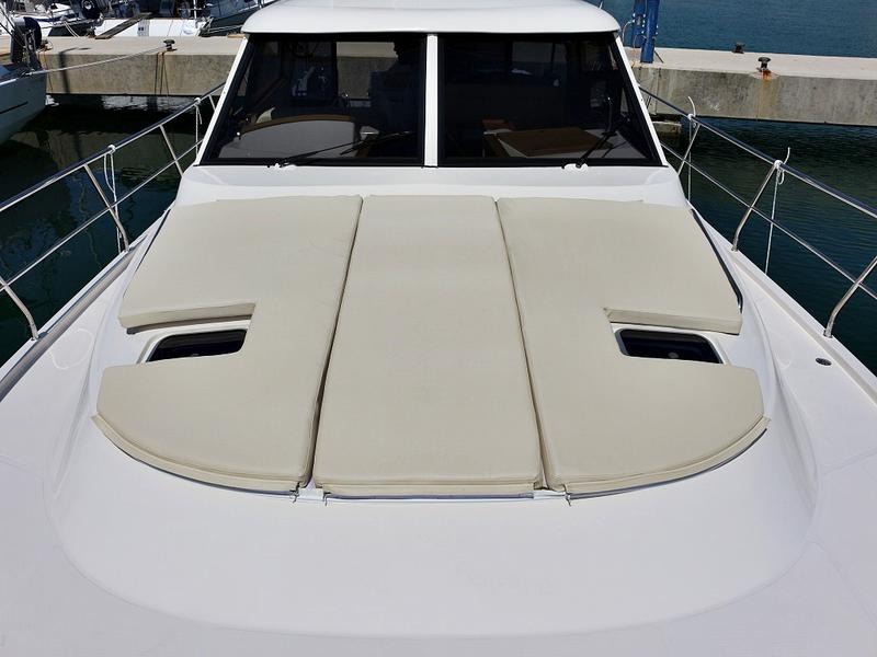 Book yachts online - motorboat - ADRIANA 44 BT (18) - ANAIS - rent