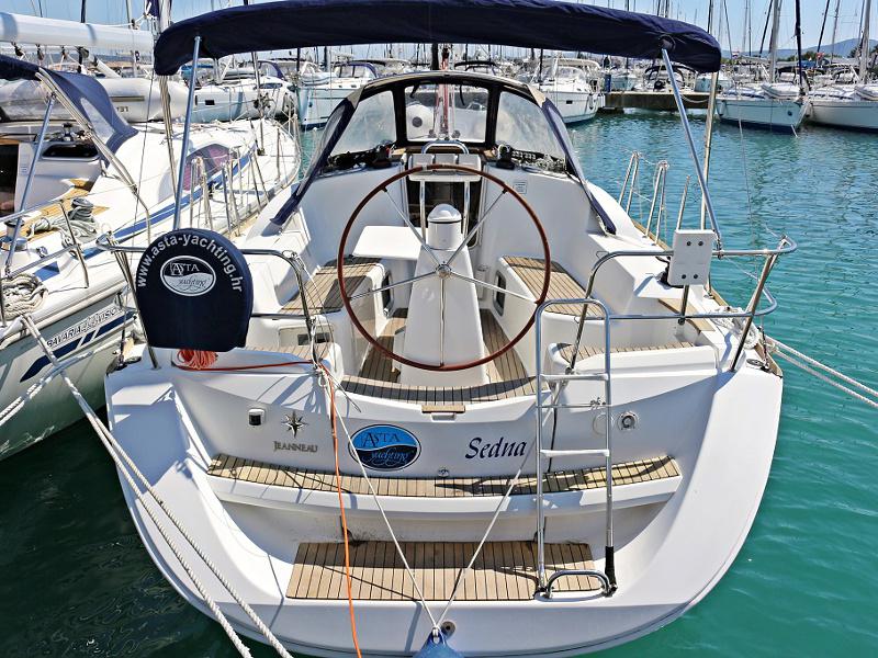 Book yachts online - sailboat - SUN ODYSSEY 36i - SEDNA - rent