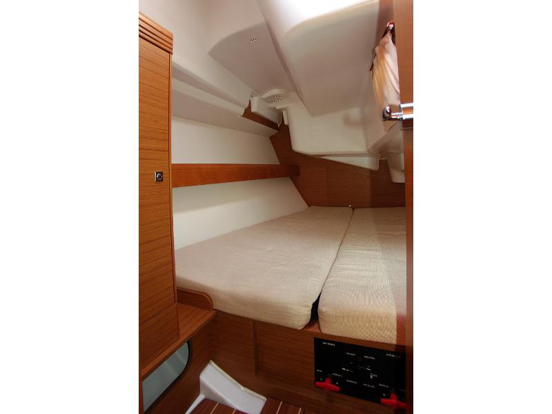Book yachts online - sailboat - SUN ODYSSEY 36i - SEDNA - rent