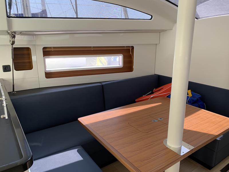 Book yachts online - sailboat - RM 1180 - OXO - rent