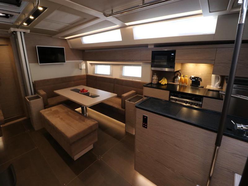 Book yachts online - sailboat - Hanse 548 - MILA FELICE - rent
