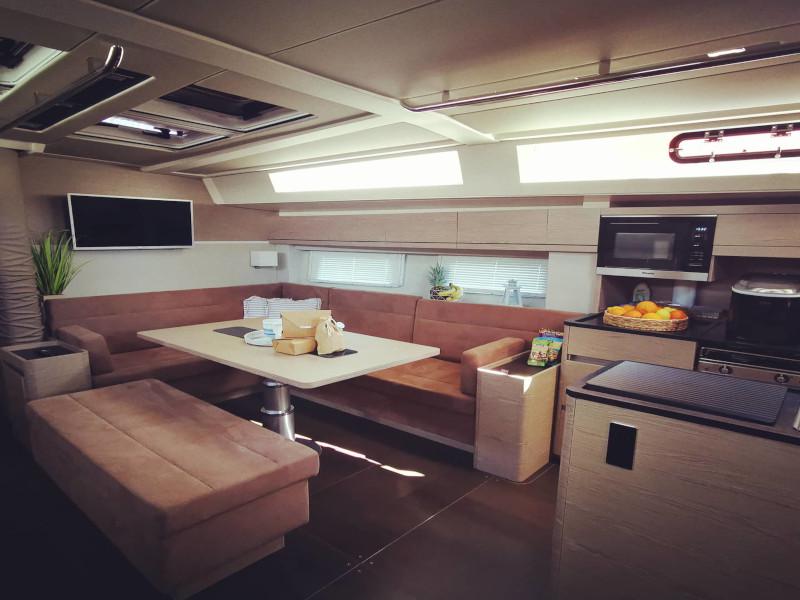 Book yachts online - sailboat - Hanse 548 - MILA FELICE - rent