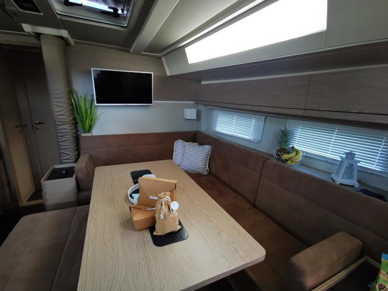Book yachts online - sailboat - Hanse 548 - MILA FELICE - rent