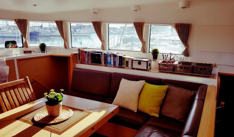 Book yachts online - catamaran - Lagoon 500 - Parana II - rent