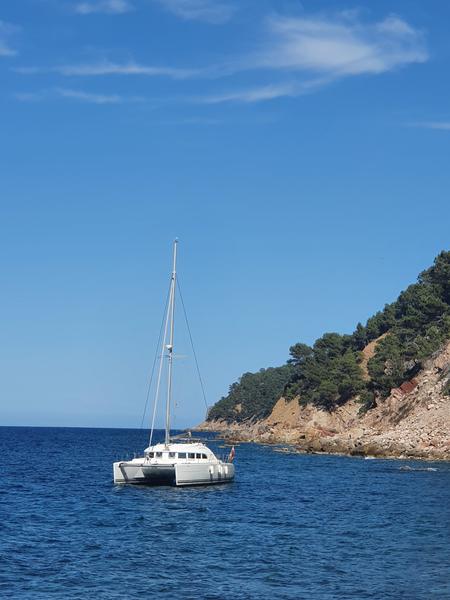 Book yachts online - catamaran - Lagoon 380 - Mahi Mahi - rent