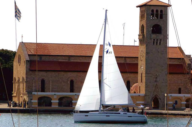 Book yachts online - sailboat - Bavaria 41 Cruiser - Harmonia - rent
