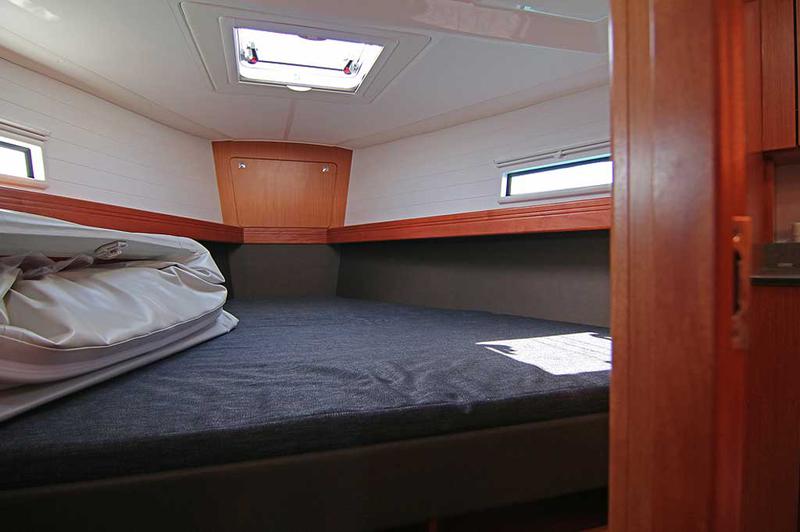 Book yachts online - sailboat - Bavaria 41 Cruiser - Nostalgia - rent