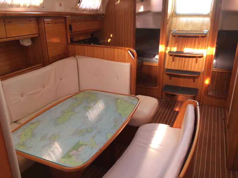 Book yachts online - sailboat - Bavaria 39 Cruiser - Nemesis - rent