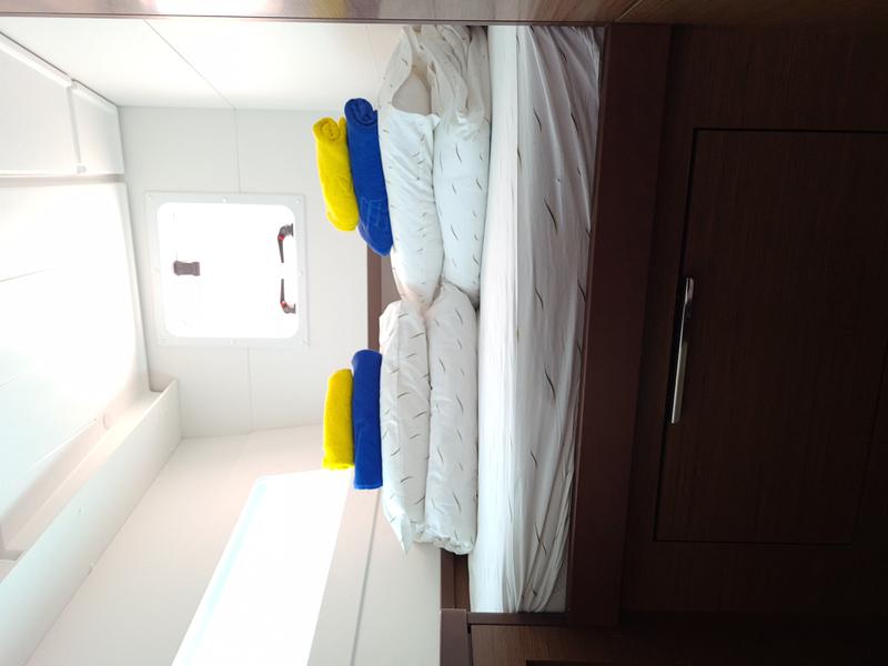 Book yachts online - catamaran - Lagoon 40 - SAILING POINT - rent