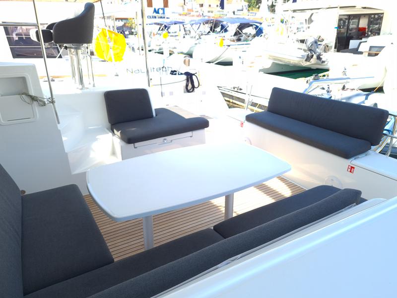 Book yachts online - catamaran - Lagoon 40 - SAILING POINT - rent