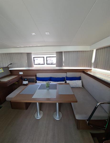 Book yachts online - catamaran - Lagoon 40 - SAILING POINT - rent