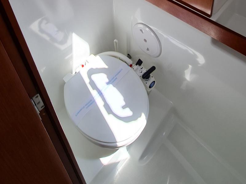 Book yachts online - sailboat - Oceanis 43 - BLACK SHEEP - rent