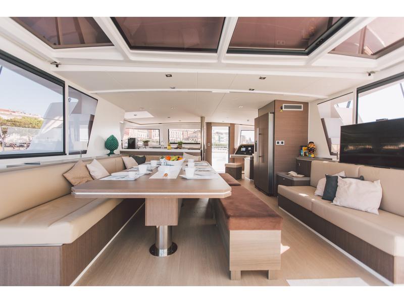 Book yachts online - catamaran - Bali 5.4. - Sikelia - rent