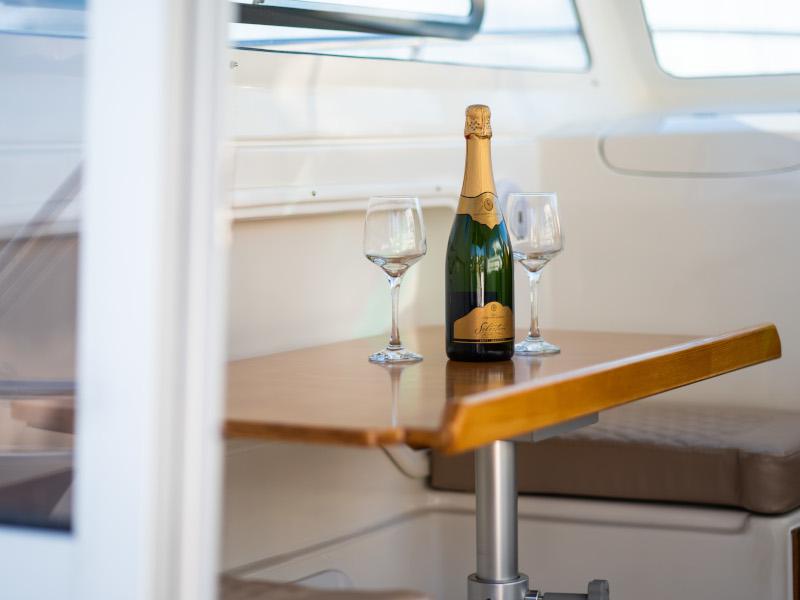 Book yachts online - motorboat - Nautika 690K - Diora - rent