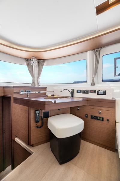 Book yachts online - catamaran - Lagoon 46 - Anastasia - rent