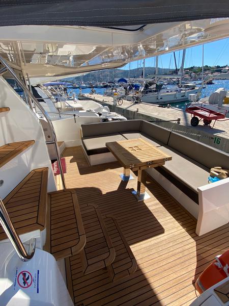 Book yachts online - motorboat - Galeon 550 Sky - GREMIX - rent