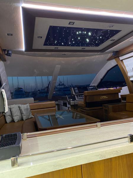 Book yachts online - motorboat - Galeon 550 Sky - GREMIX - rent
