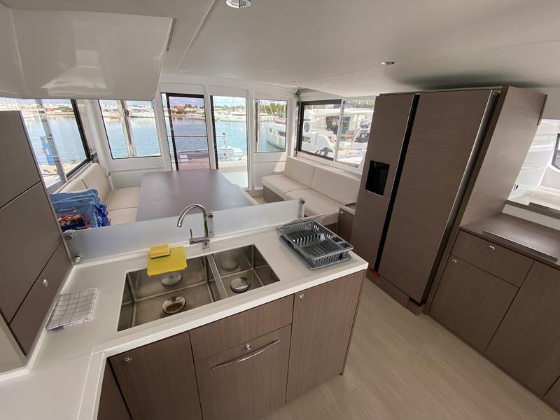 Book yachts online - catamaran - Bali 4.8 - Aldebaran - rent